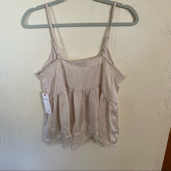 Lace Detail Tank Top from Red Dress Boutique - Picture 2 of 4